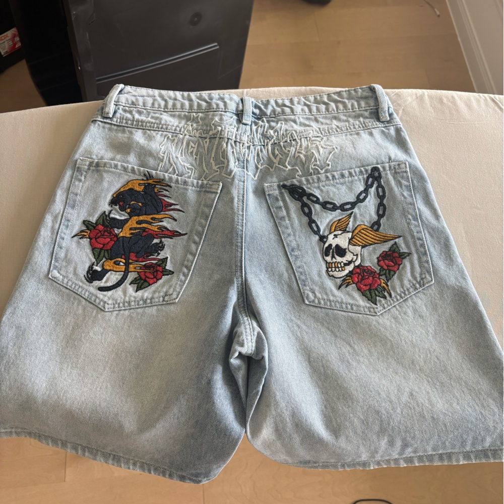 Ninth waylay hall 28 shorts
